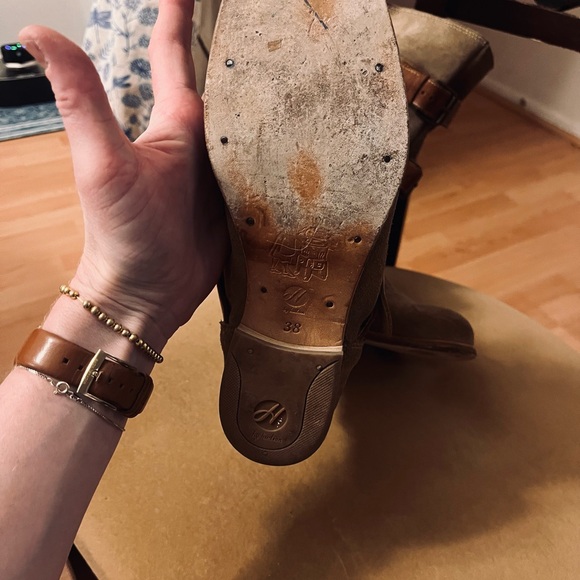 H by Hudson Keira suede Engineer Boots brown/tan size 8 - Picture 6 of 10